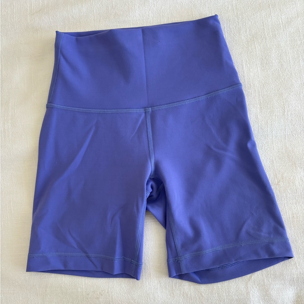 Lululemon Wunder Train Shorts 6” Size 2 Periwinkle